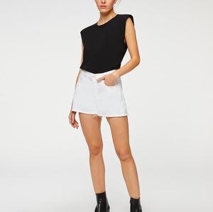 NWT 7 FOR ALL MANKIND MONROE RAW HEM SHORTS (SZ 32)